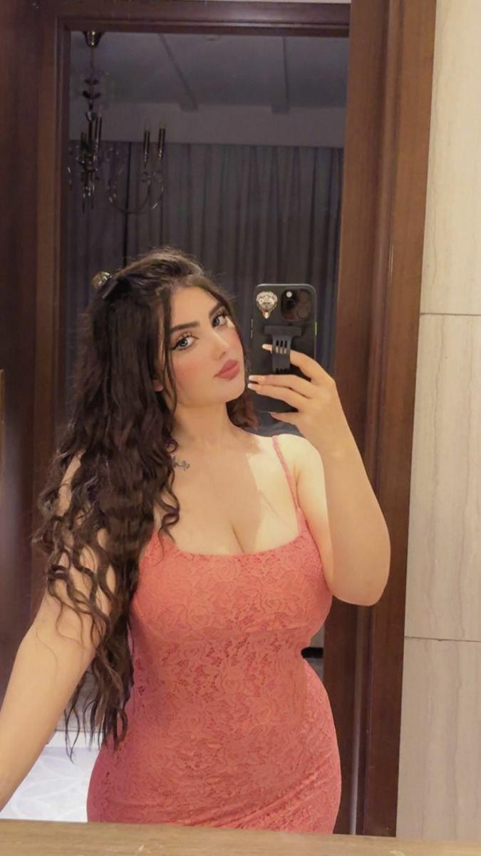 Massage Therapist Noor